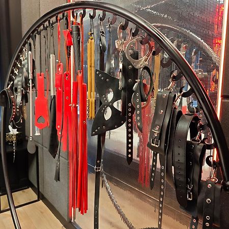 Bdsm Apartament Czestochowa Luxxx - Adults Only - Tylko Dla Doroslych Eksteriør billede